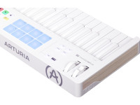 Arturia Essential 61 mk3 Alpine White Arturia Essential 61 mk3 Alpine White